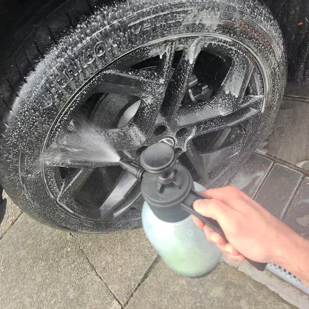 High-Pressure Foam Spray Bottle – 2L for Car Detailing & Cleaning